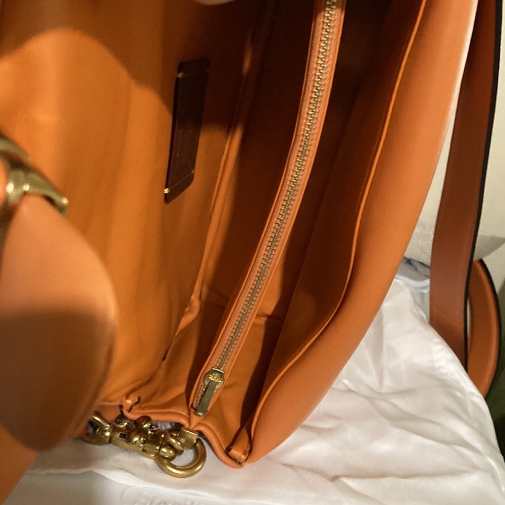 Coach Tabby 26 shoulder bag in Candied pillow leather - Picture 13 of 16